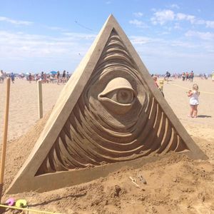 Meet your Posher, Liz